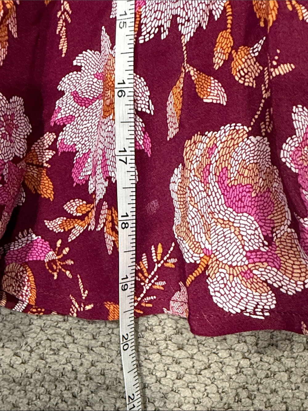 LOFT Floral Ruffle Hem Mini Skirt | Burgundy Pink | Size Small - Picture 5 of 6